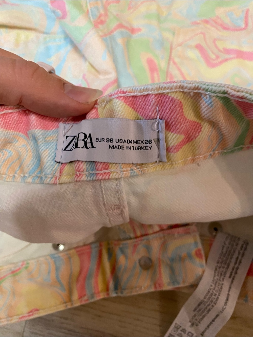 Zara Rainbow Marble High-Rise Denim Shorts- NWOT - Picture 12 of 15